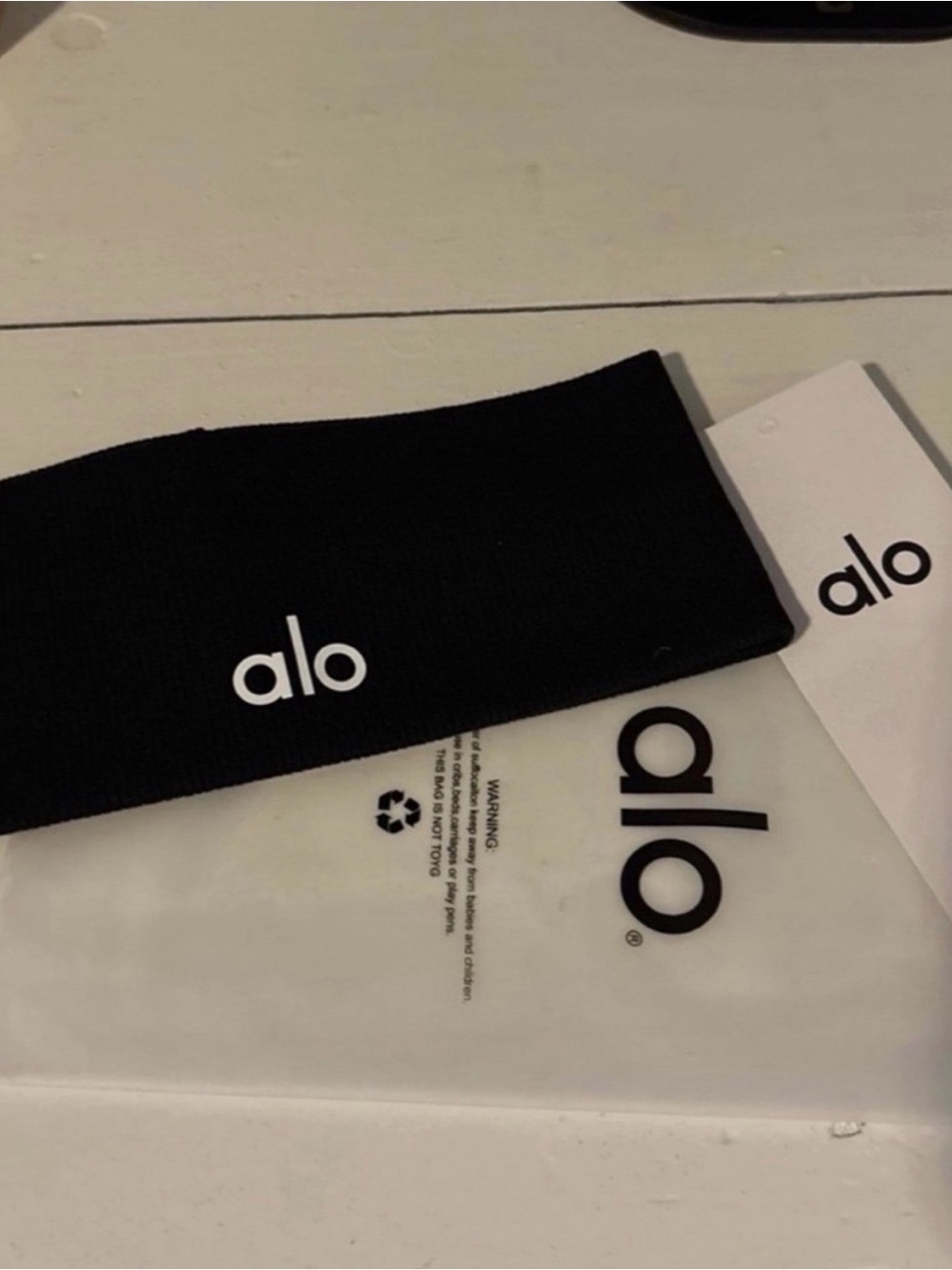 Alo Black Logo Headband